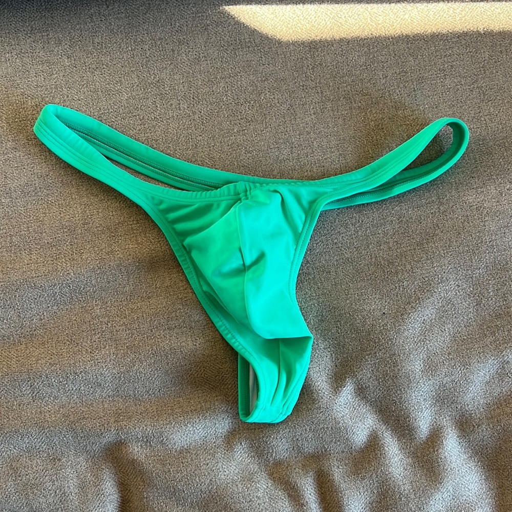 Bang wear swim thong